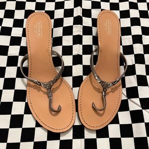 Coach Size:10 Thong Toe Sandal